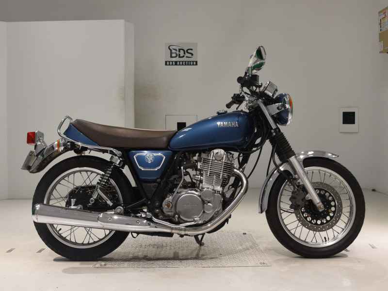 Yamaha SR400 2021