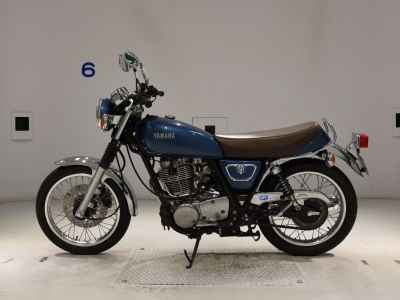 Yamaha SR400 2021
