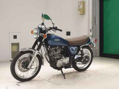 Yamaha SR400 2021