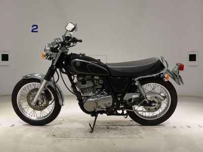 Yamaha SR400 2012