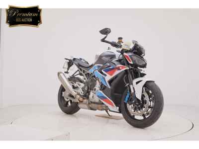 BMW M1000R 2025