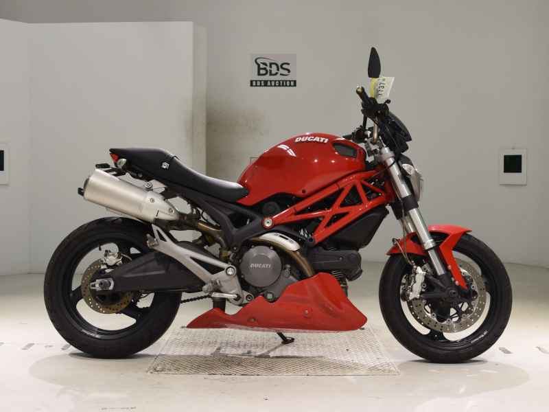Ducati Monster 696 2009