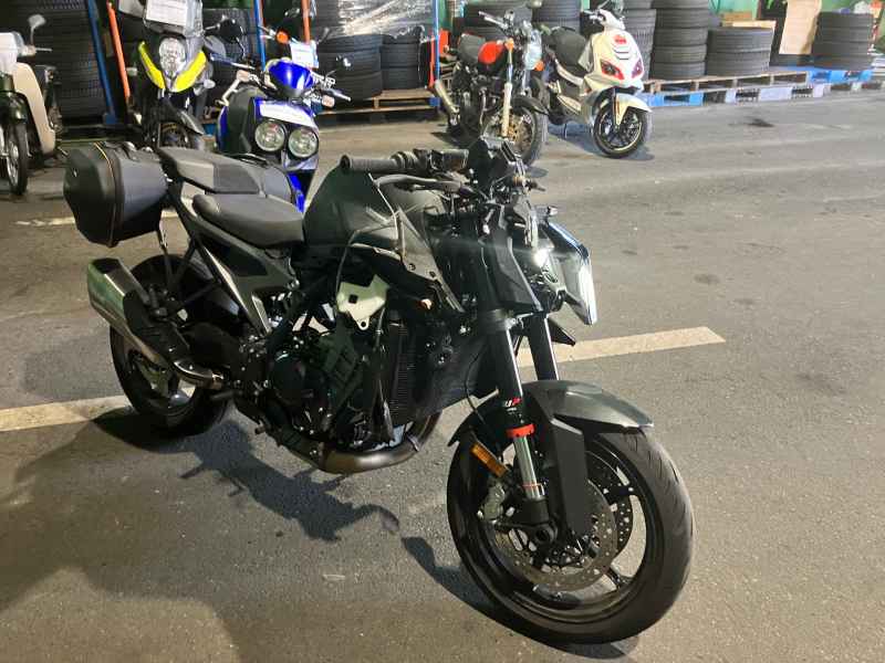 KTM 990 Duke 2025