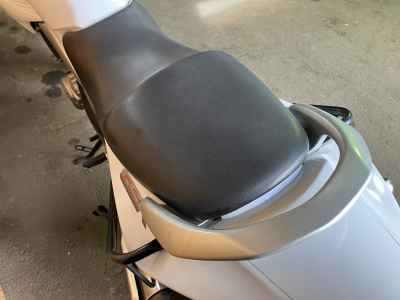 Suzuki GSR250