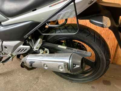 Suzuki GSR250