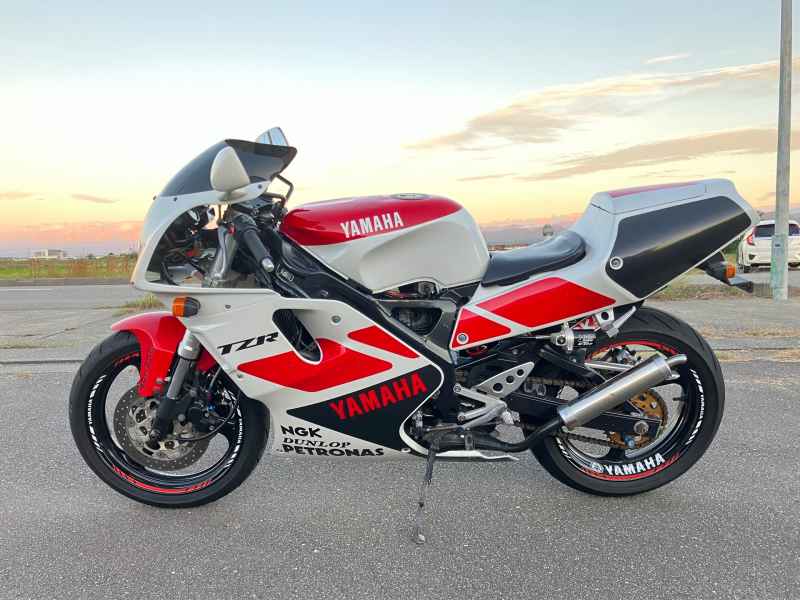 Yamaha TZR250R