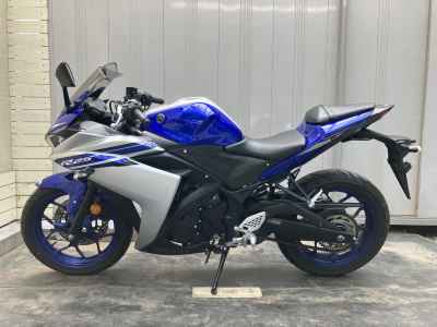 Yamaha YZF-R25 2016