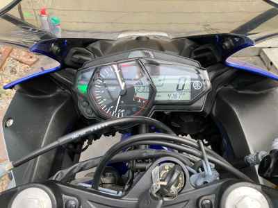 Yamaha YZF-R25 2016
