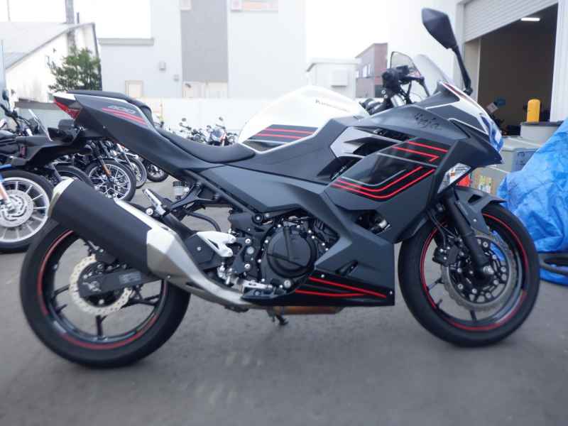 Kawasaki Ninja 400 2024