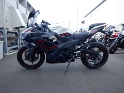 Kawasaki Ninja 400 2024