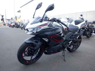 Kawasaki Ninja 400 2024