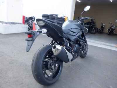 Suzuki GSX-S750 2021