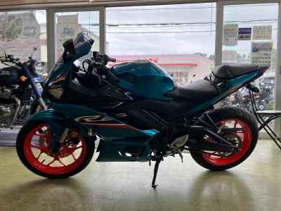 Yamaha YZF-R25