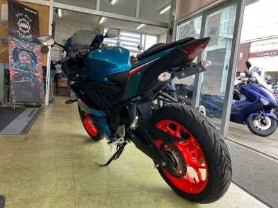 Yamaha YZF-R25