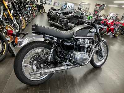 Kawasaki W800 2025