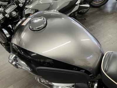 Kawasaki W800 2025