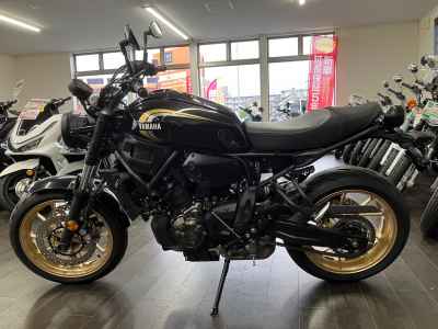 Yamaha XSR700 2022