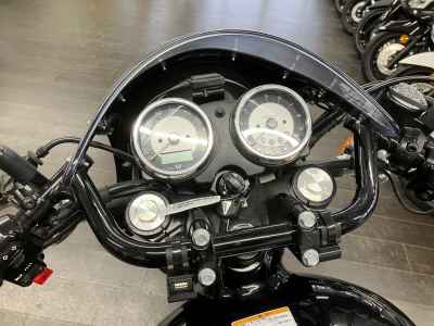 Kawasaki W800 2022