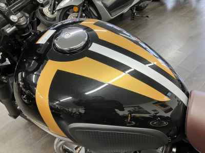 Kawasaki W800 2022