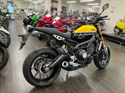 Yamaha XSR900 2016