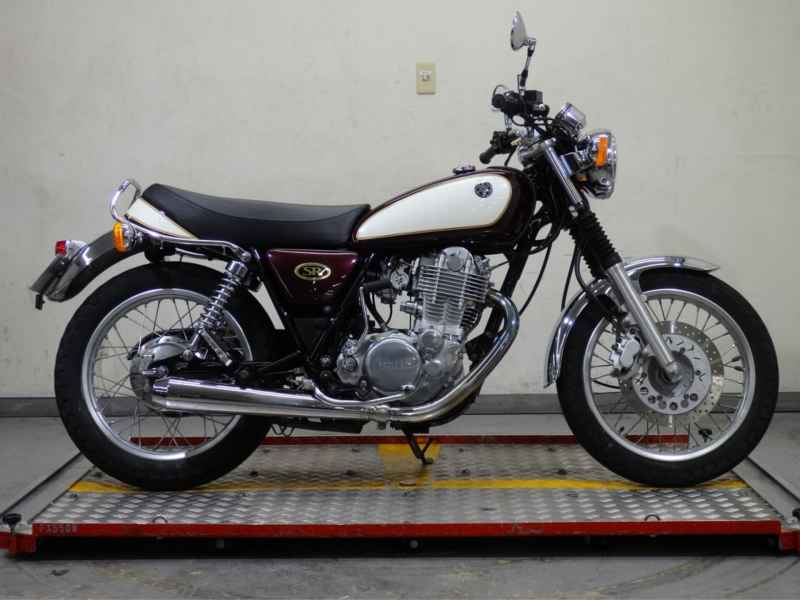 Yamaha SR400 2010