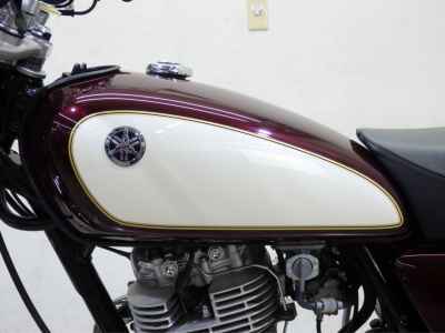 Yamaha SR400 2010