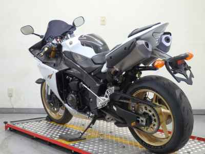 Yamaha YZF-R1 2013