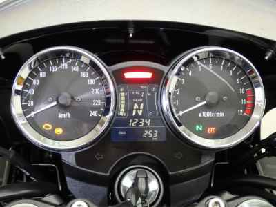 Kawasaki Z900RS Cafe 2025