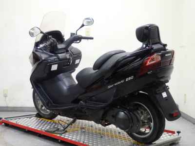 Suzuki Skywave 250