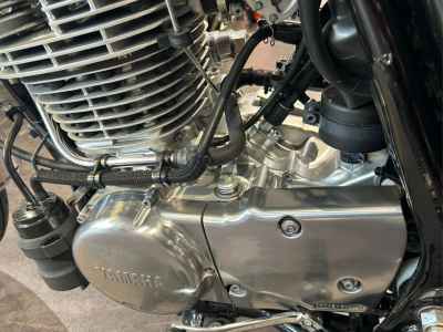 Yamaha SR400 2021