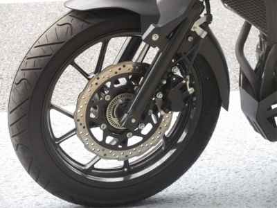 Suzuki GSR250