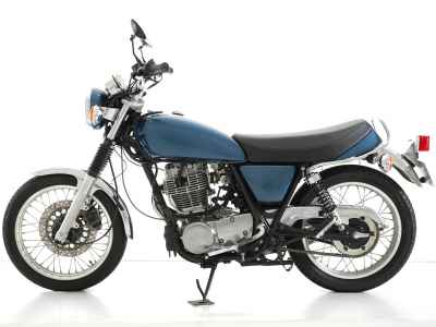 Yamaha SR400 2021