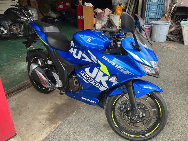 Suzuki Gixxer 250SF