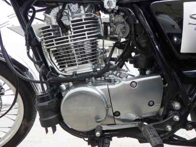 Yamaha SR400 2019