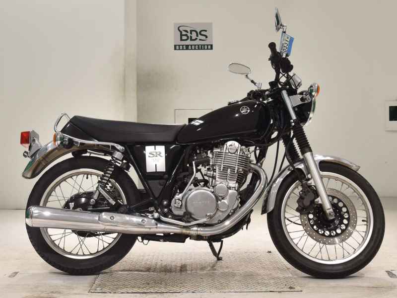 Yamaha SR400 2019
