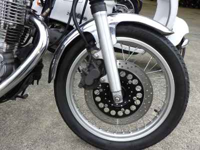 Yamaha SR400 2019