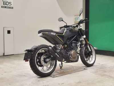 Husqvarna Svartpilen 401 2018