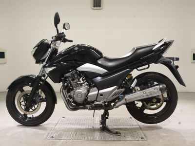 Suzuki GSR250