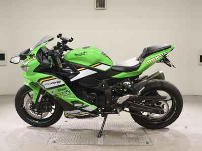 Kawasaki Ninja ZX-4RR 2025