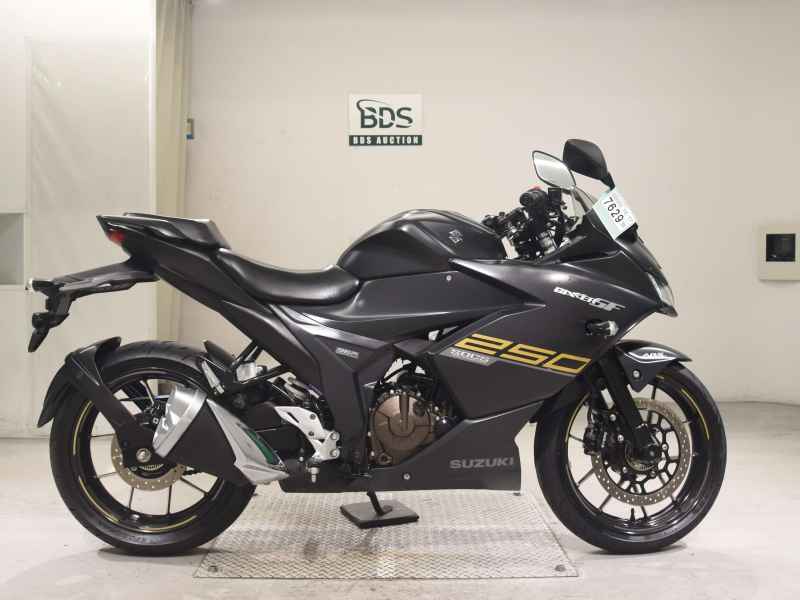 Suzuki Gixxer 250SF