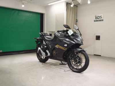 Suzuki Gixxer 250SF