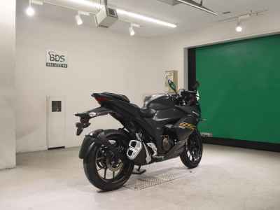 Suzuki Gixxer 250SF