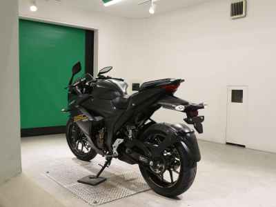 Suzuki Gixxer 250SF