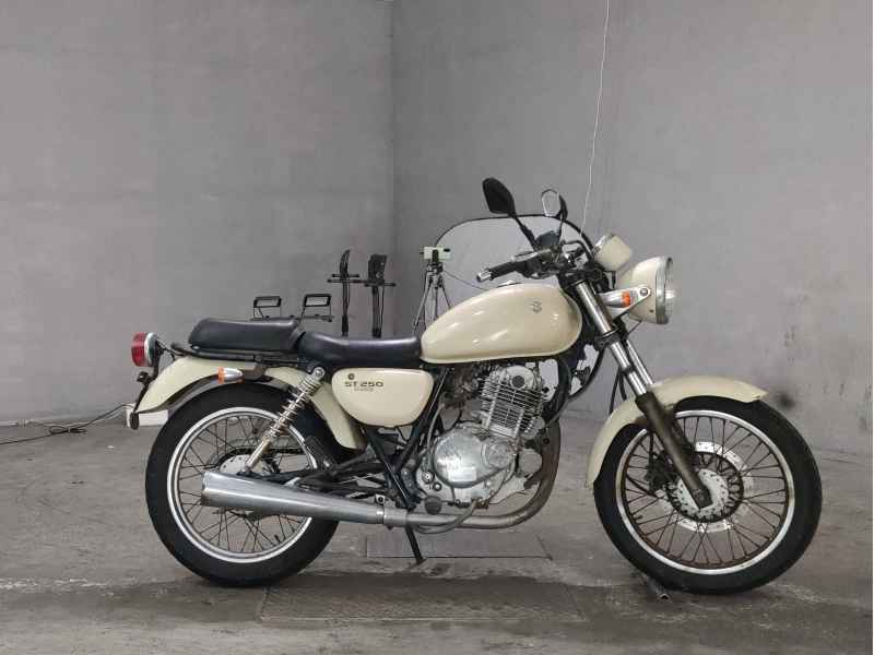 Suzuki ST250E