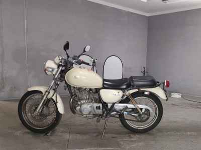 Suzuki ST250E
