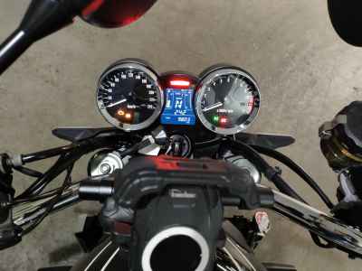 Kawasaki Z900RS 2022