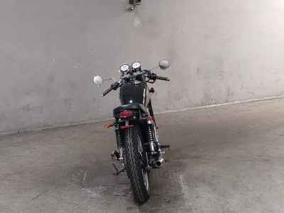 Yamaha SR400 2020