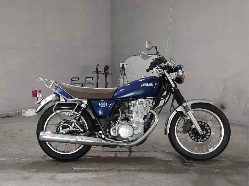 Yamaha SR400 2022