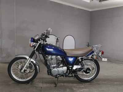 Yamaha SR400 2022