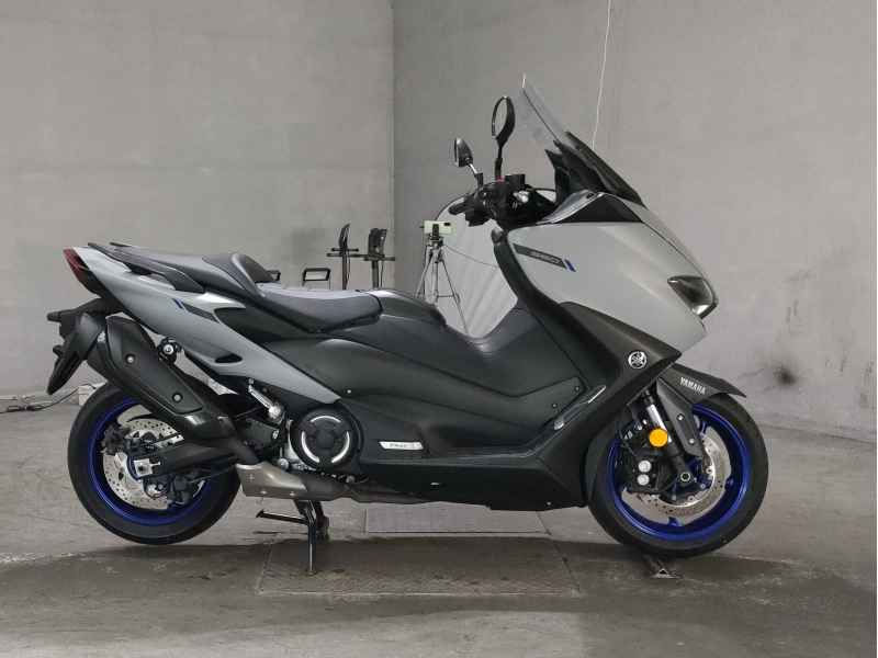 Yamaha TMAX 560 2021